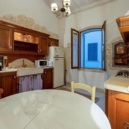 Old Town Gem - Sardinia Apartment